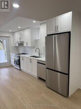 Building Photo - 2271 Whitewood Cres