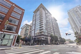 Building Photo - 1100 S Hope St
