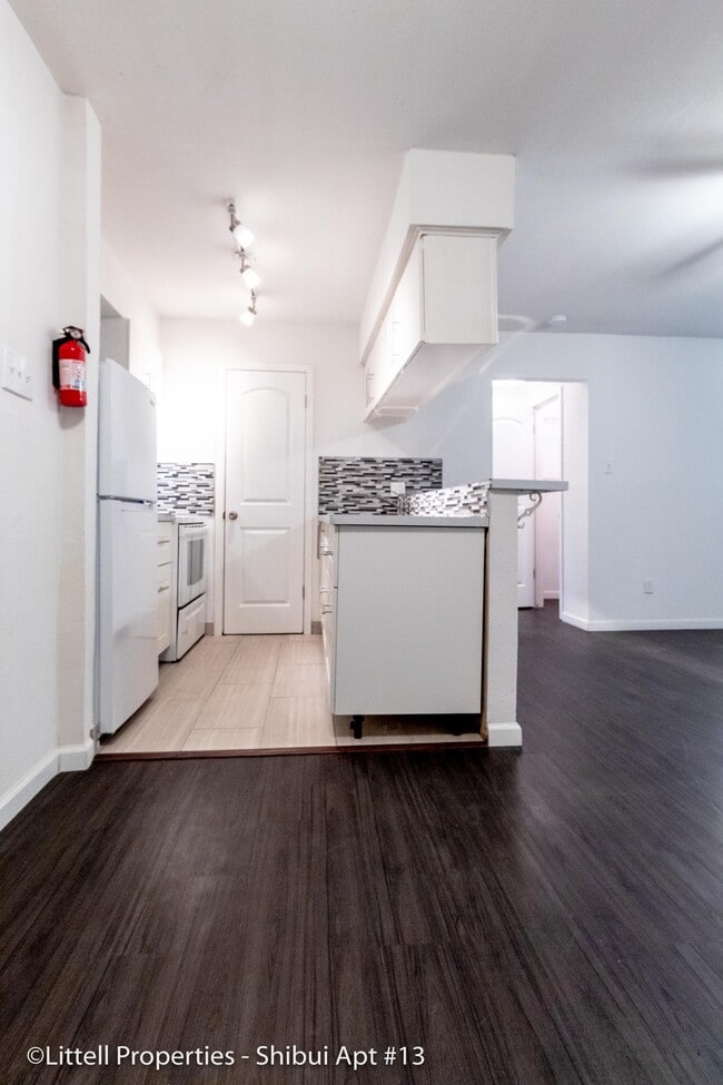 Building Photo - Shibui Apartments