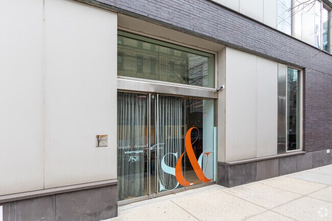 Entrance - 304 Spring St
