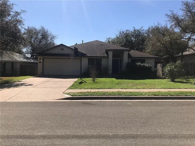 Building Photo - 1204 Machado Rd