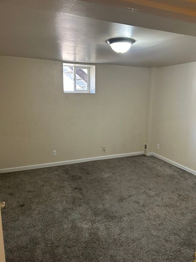 Foto del edificio - 222 E Evans Ave