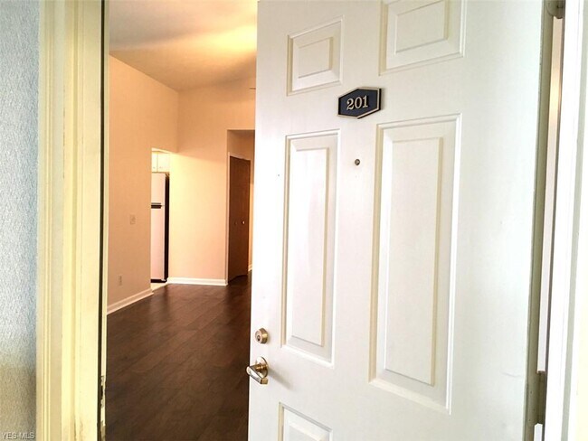 Foto del edificio - 27087 Oakwood Cir