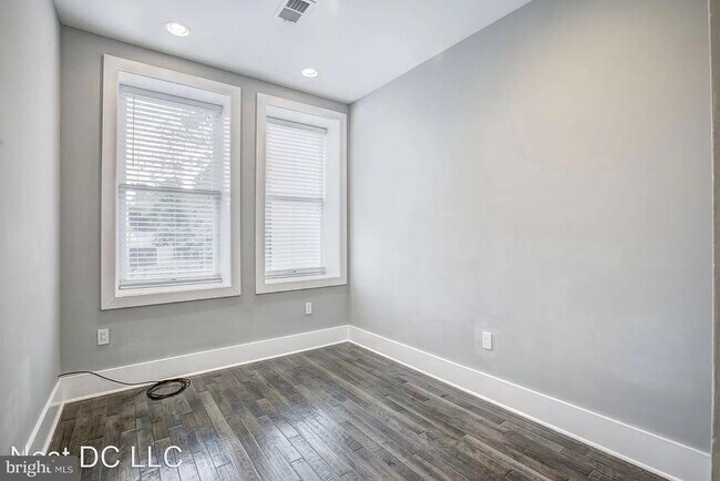 Foto del edificio - 1220 19th St NE