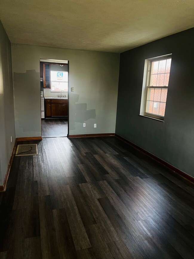 Building Photo - 3296 Sullivant Ave