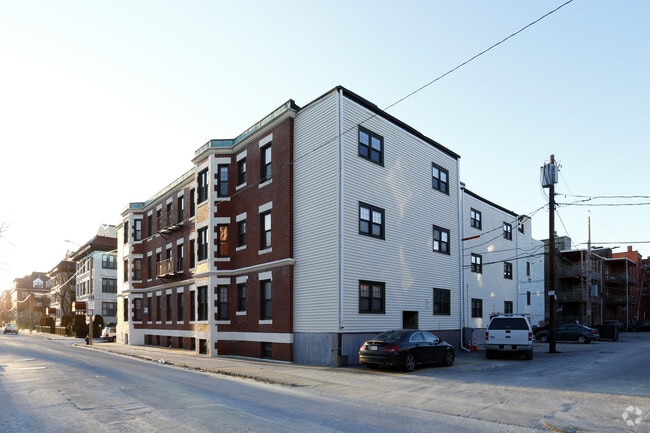 Building Photo - 20-24 Royce Rd