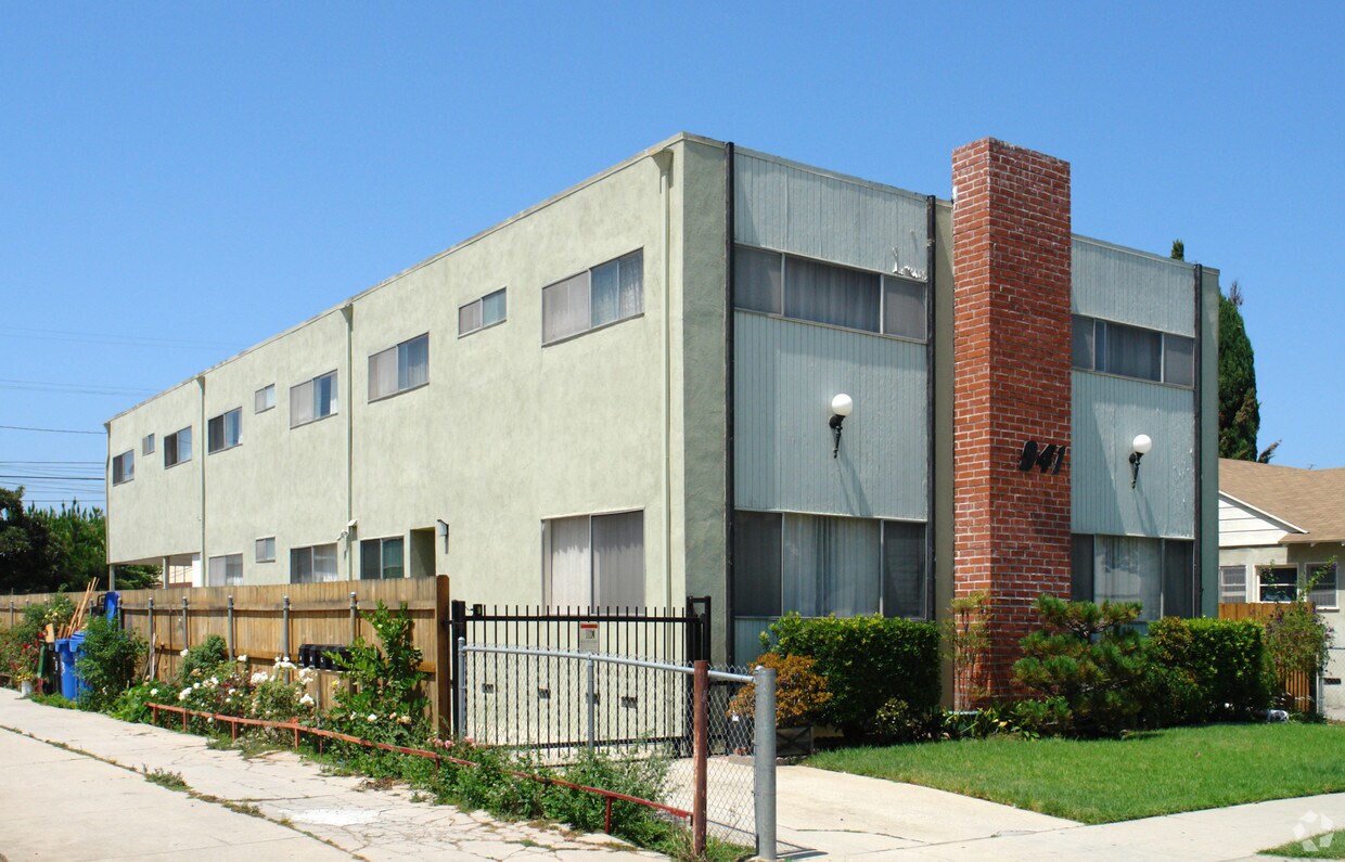 Foto del edificio - 3941 Huron Ave