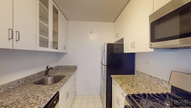Foto del edificio - 247 W 87th St