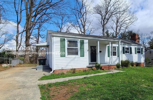 Building Photo - 2714 Stratford Dr