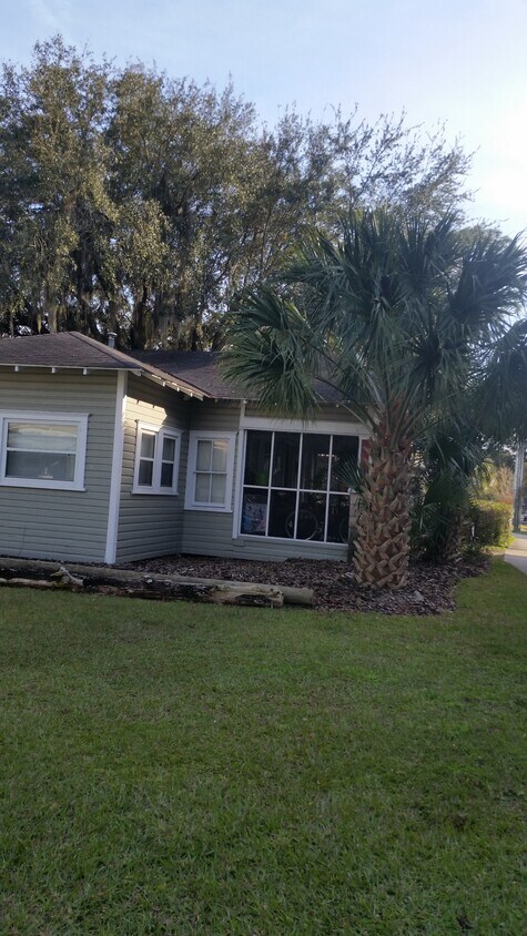 Foto principal - 307 NW 15th St