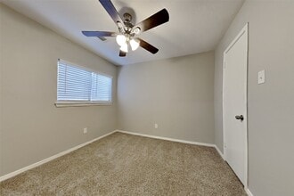 Building Photo - 3318 Lockgate Dr