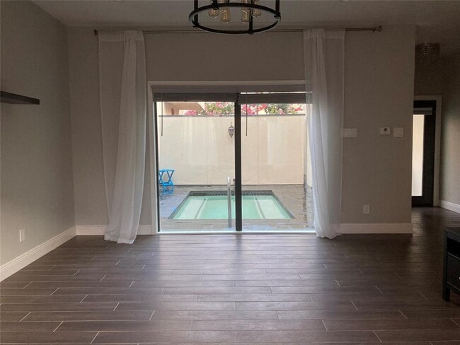 Foto del edificio - 2511 Nantucket Dr