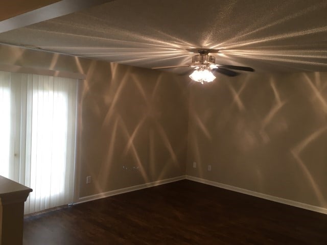 Foto del edificio - 4809 Tommans Trl