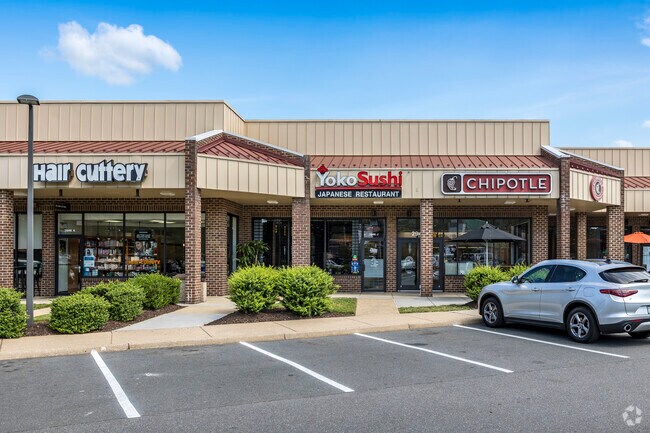 Delicious food options abound in Oakton and are just a short drive away for the community.