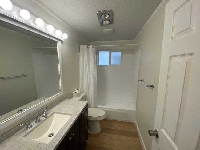 Foto del edificio - 3504 132nd St SW