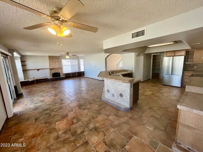 Building Photo - 5050 W Mercury Way
