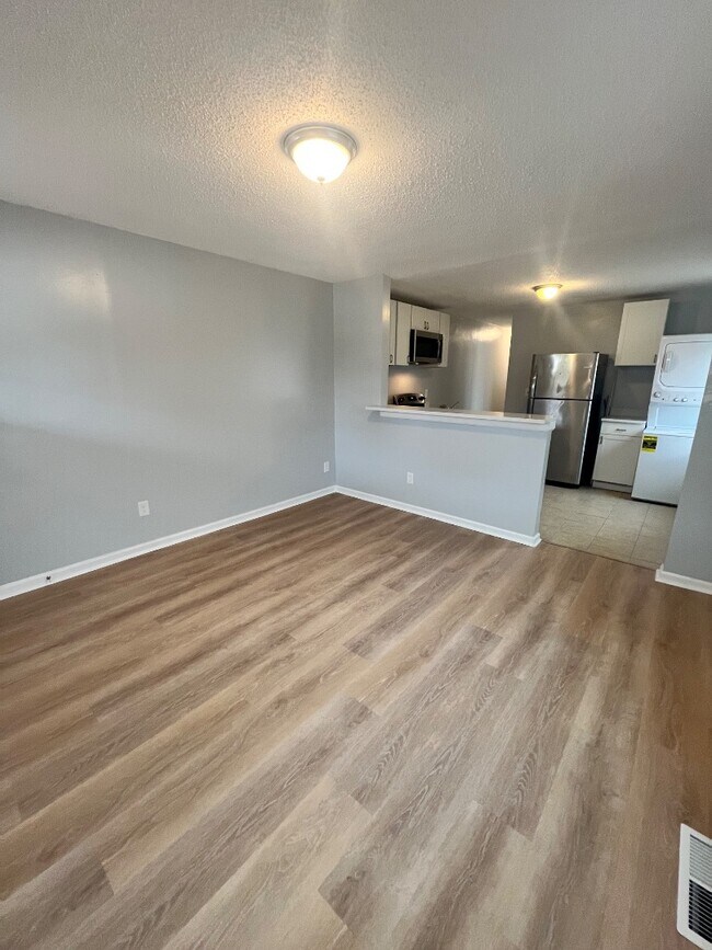 Photo - 2603 Dundeen St Apartment