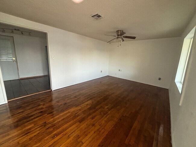Foto del edificio - 812 4th St