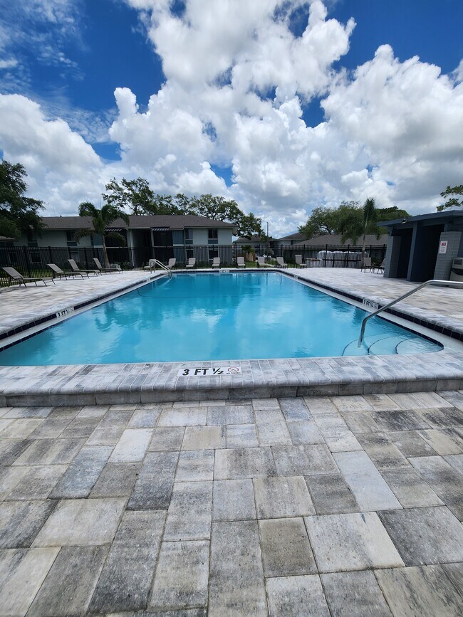 Brittany Bay Apartments 1201 Seminole Blvd Largo, FL Apartments for