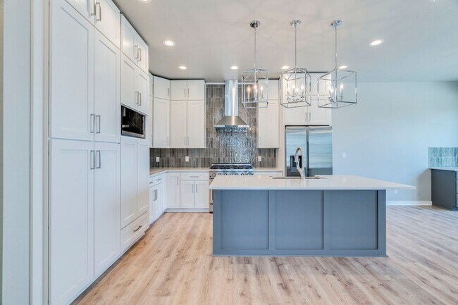Foto del edificio - 2324 Kellie Brooke Rd