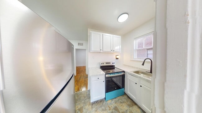 2331-2335 Riverside Ave - 2331-1(C) - 2331-2335 Riverside Ave - 2331-1(C) Apartment