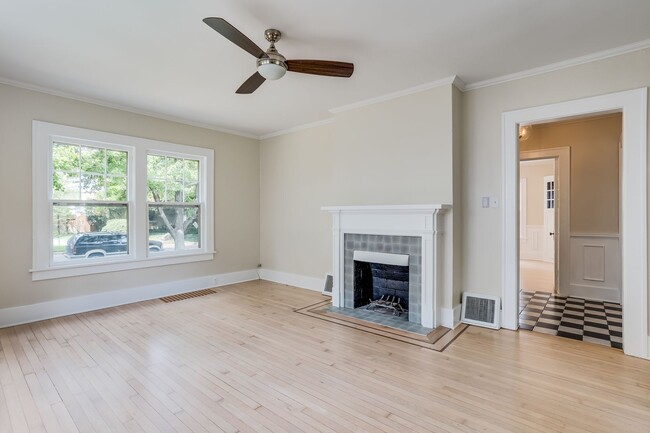 Building Photo - BEAUTIFUL Colonial in College Hill Home Available!
