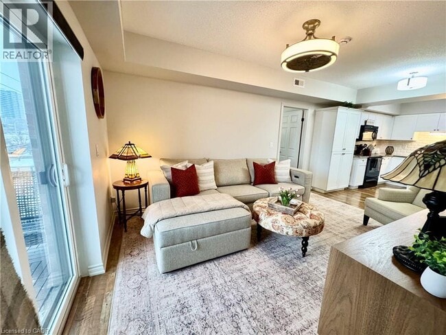 Building Photo - 155 Water St S