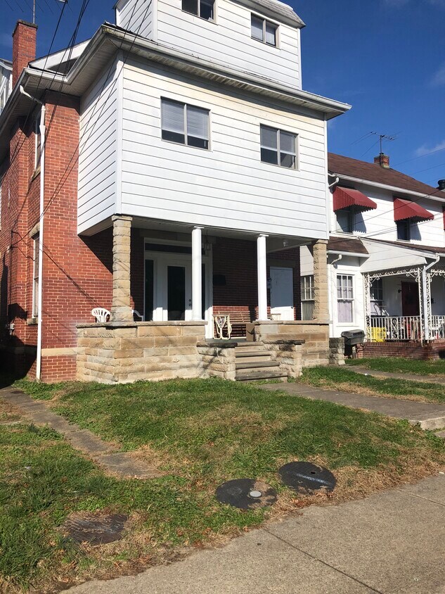Primary Photo - 308 5th Ave W