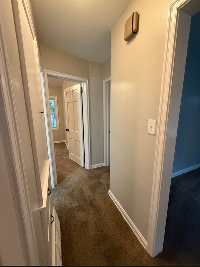 Foto del edificio - 3 Bed - 1 Bath House Available in Akron, Ohio