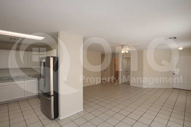 Building Photo - 8141 E Onza Ave