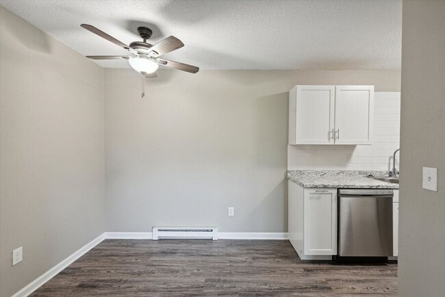 Building Photo - 4107 Harvest Ln