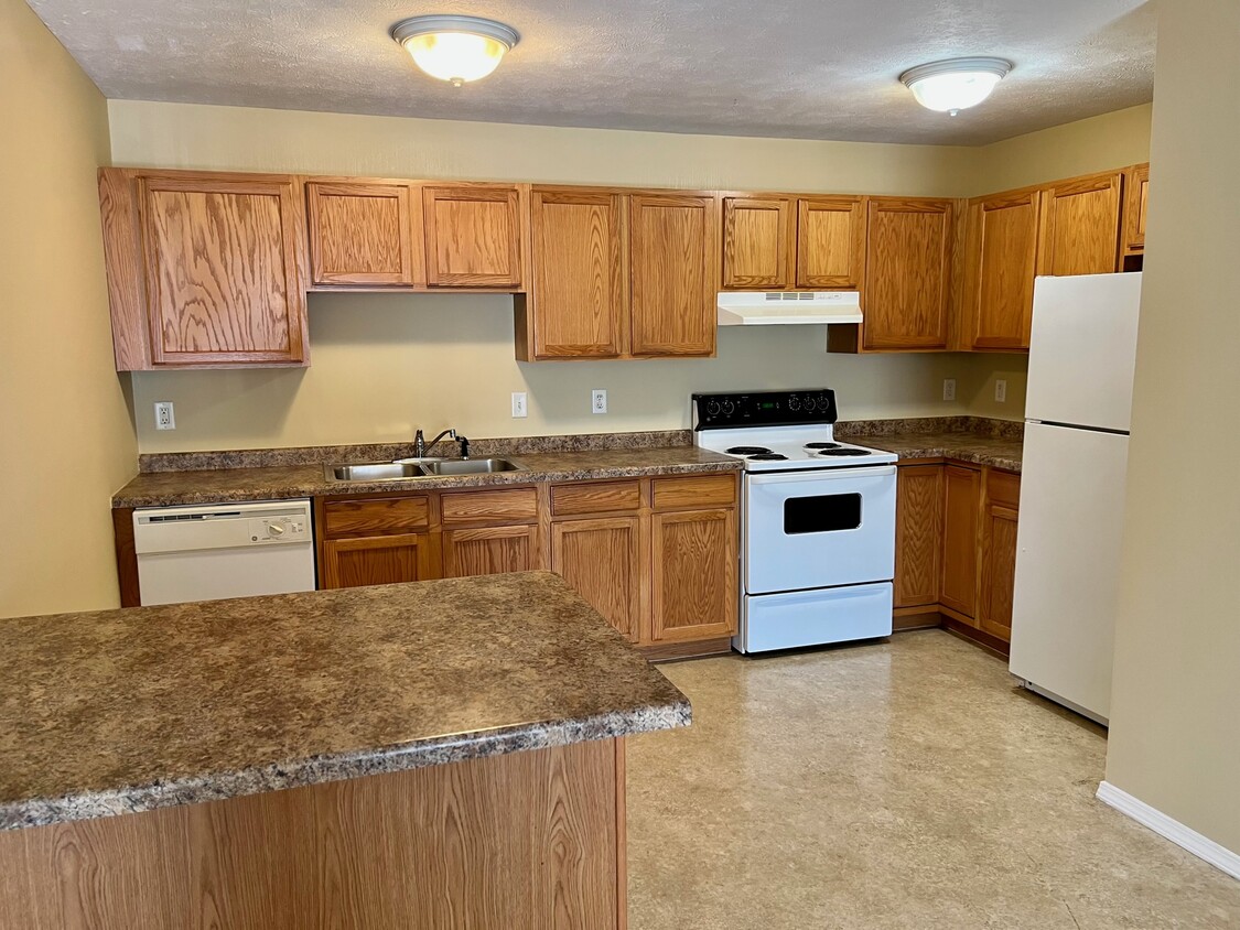 1109 Ekstam Dr Unit 108, Bloomington, IL 61704 - Apartments in ...