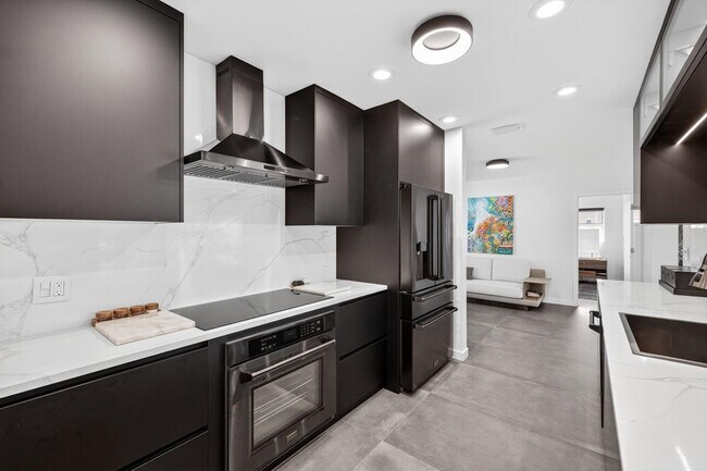 Foto del edificio - 2720 NE 59th St