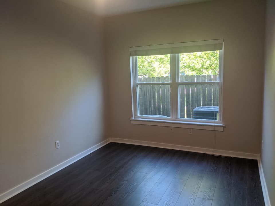 Building Photo - 2106 Cullen Ave