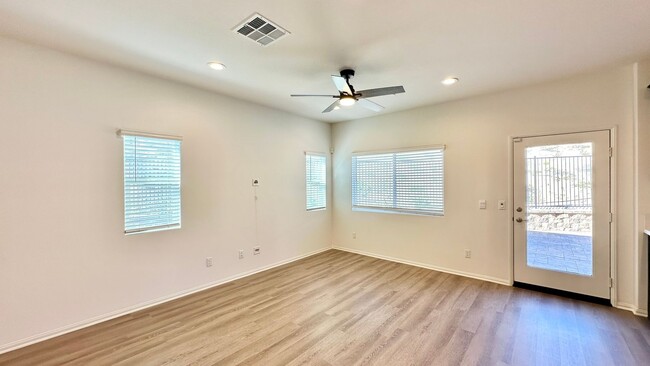 Building Photo - Beautiful Newer Construction Two-Story Hom...