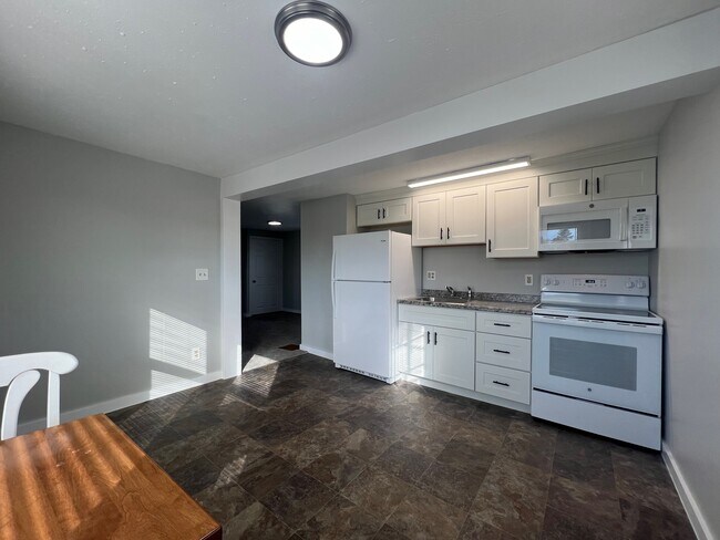 Foto del edificio - 595 Southampton Rd