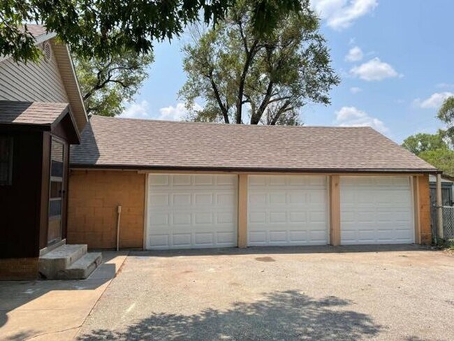 Foto del edificio - 3 bed 2 bath home