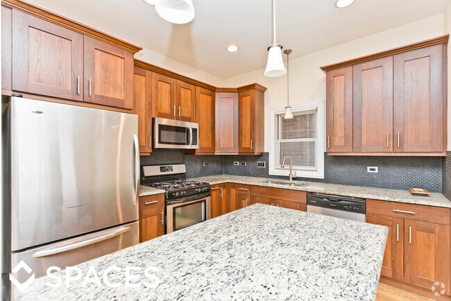 Building Photo - 2328 N Greenview Ave