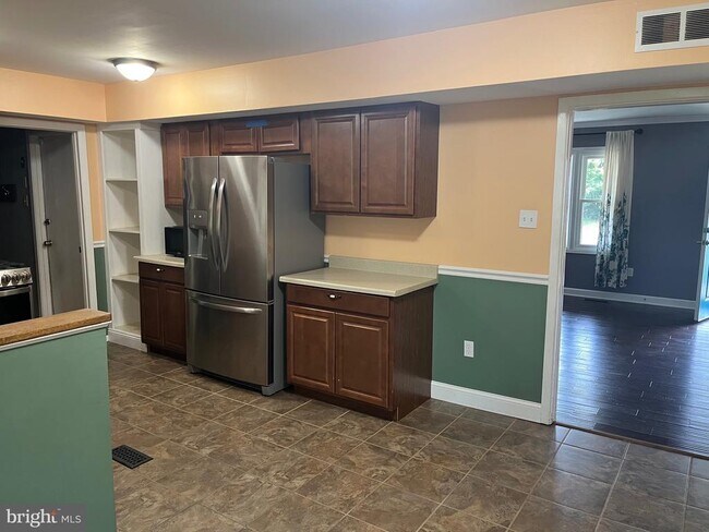 Foto del edificio - 3506 Mullin Ln