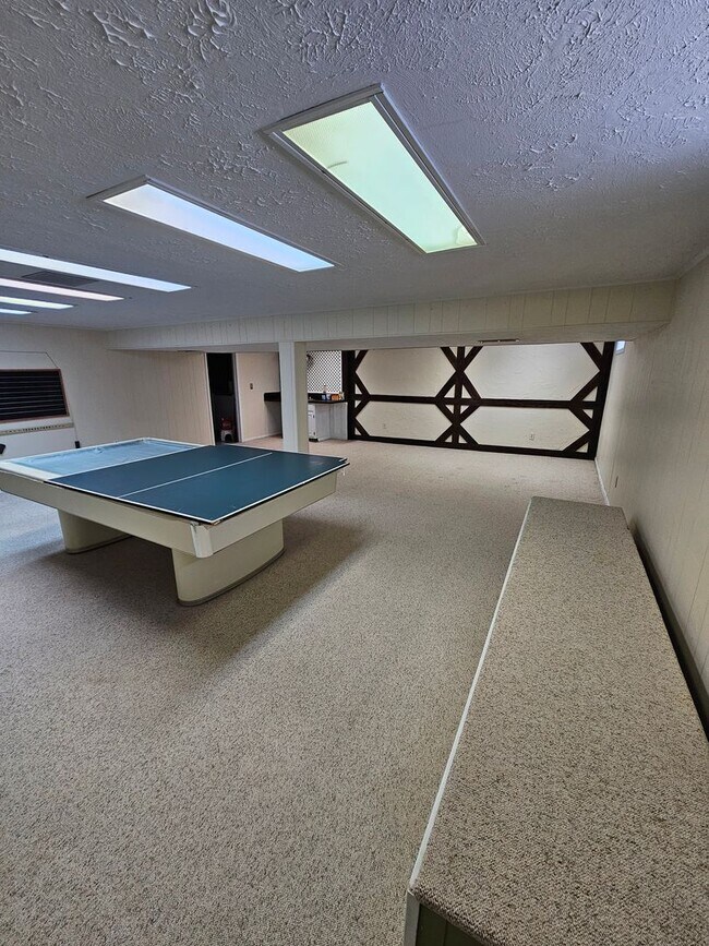 Building Photo - Gorgeous Home in Echo Hill