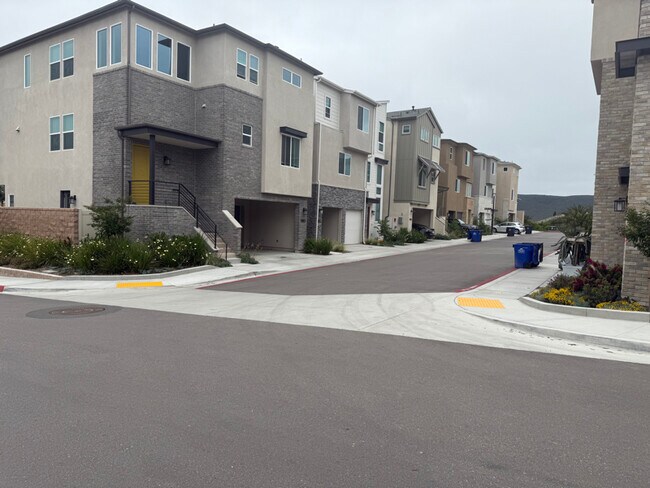 Building Photo - 11812 Ella Ln