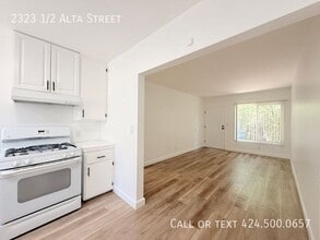 Building Photo - 2323 1/4 Alta St