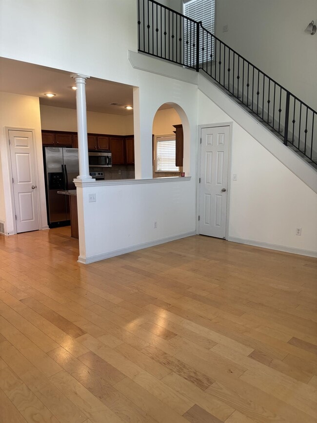 Photo - 1371 Island Town Dr House