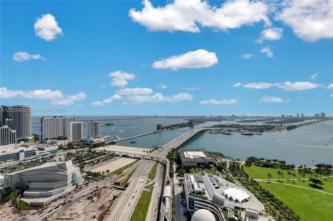 Building Photo - 1100 Biscayne Blvd