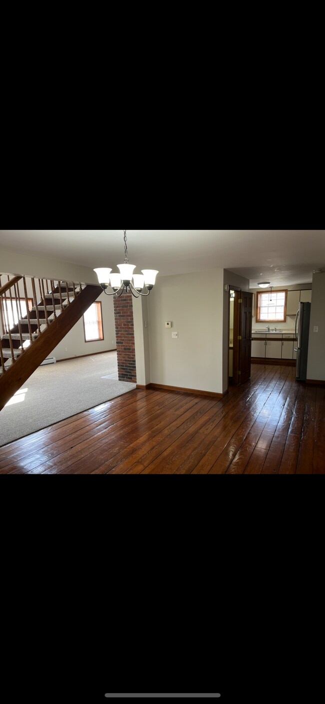 Foto del edificio - 419 Falmouth Rd