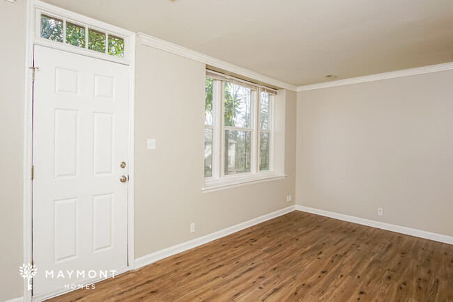 Foto del edificio - Charming Townhome in Huntsville!