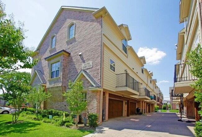 Building Photo - Druid Townhomes