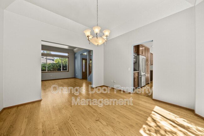 Foto del edificio - 5204 Ridge Dr NE