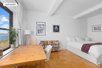 Building Photo - 337 W 95th St