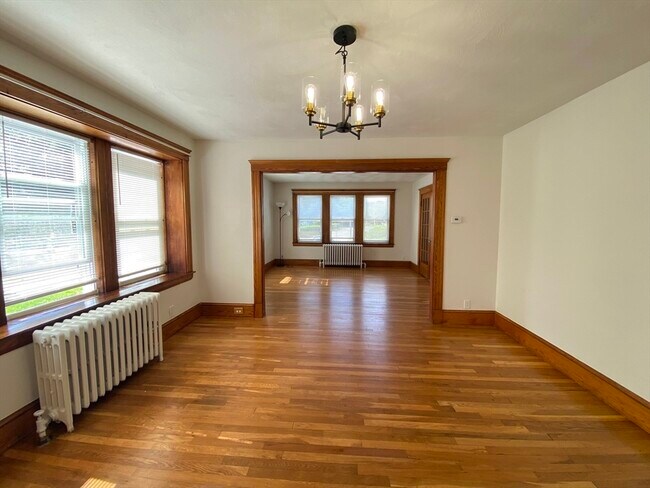 Foto del edificio - 37 Walnut Ave